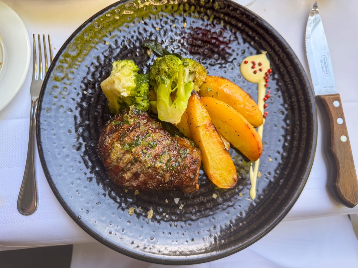 Quattro: From Wine Hunt to Steak Surprise | Frankfurt, Germany